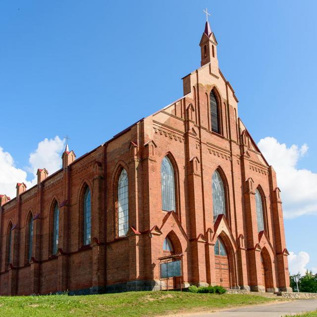 Костел Святого Лаврентия в Ушачах
